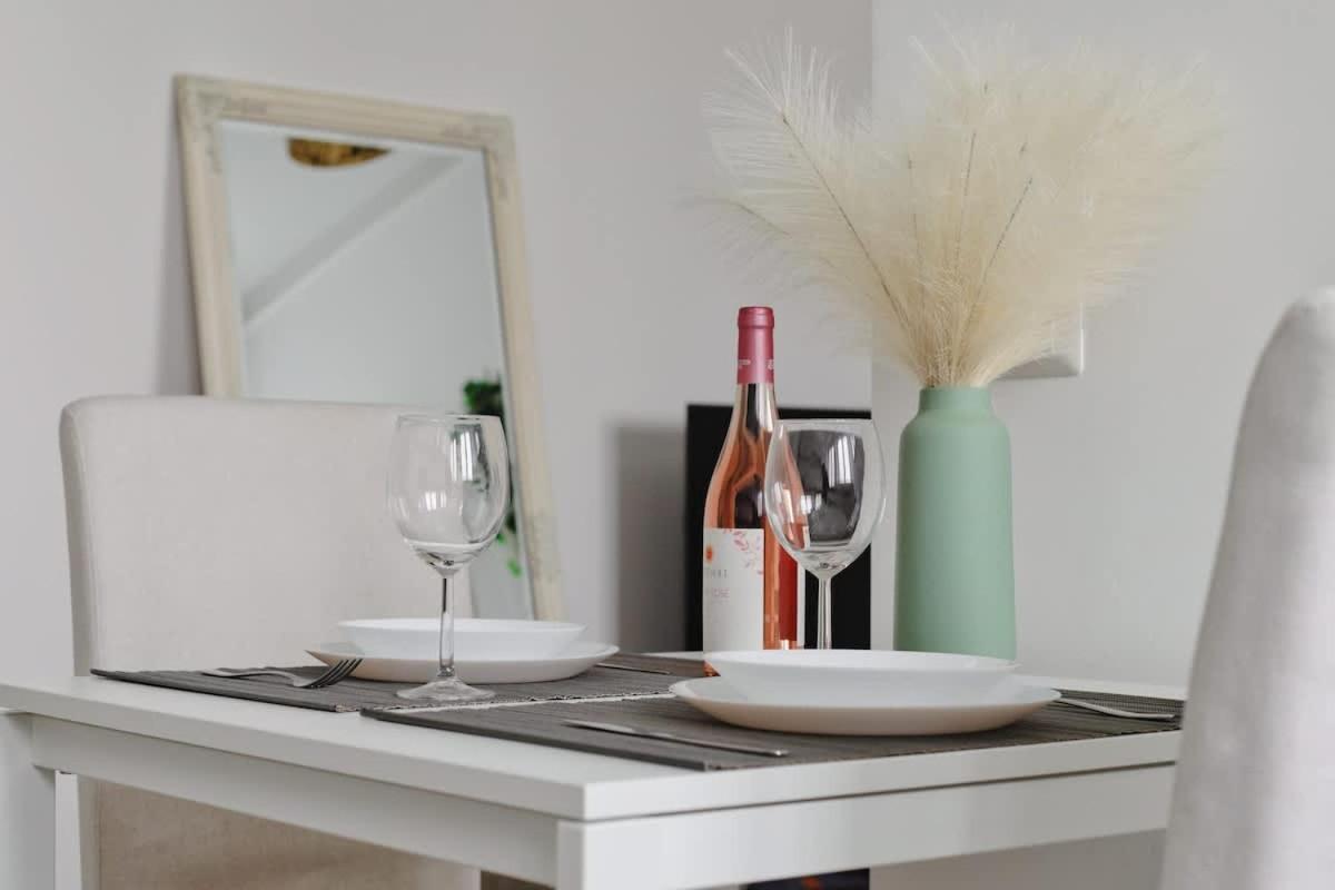Oasis Suite - Subway 50 Meters Just 5 Minutes From Duomo Milano Exteriör bild