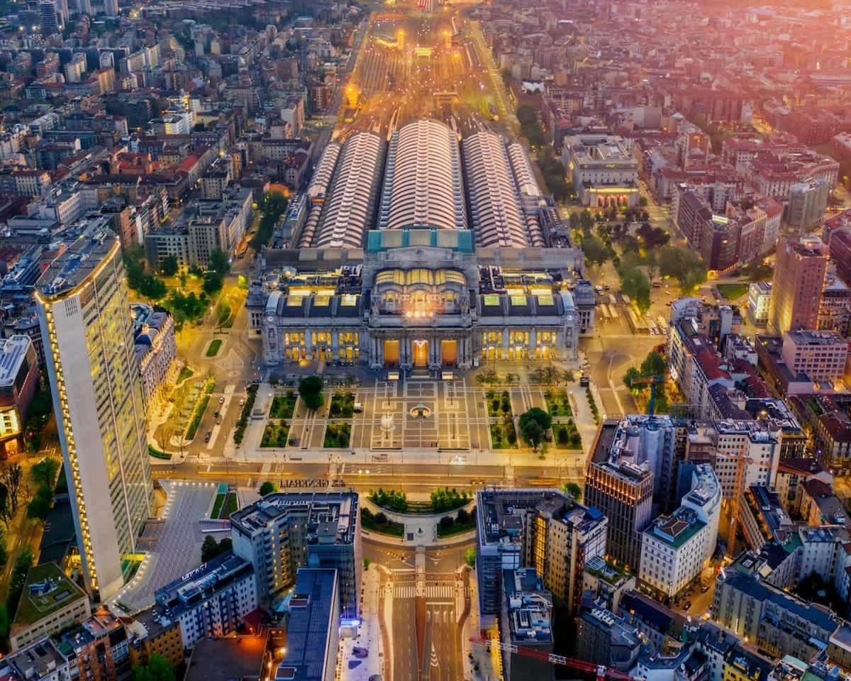 Oasis Suite - Subway 50 Meters Just 5 Minutes From Duomo Milano Exteriör bild
